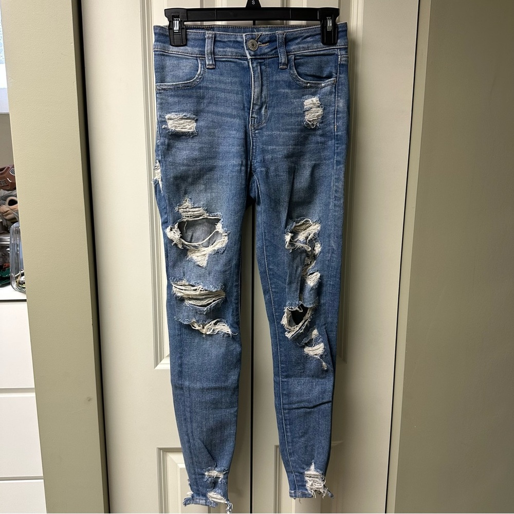 American Eagle Next Level Stretch Distressed Front/Back Blue Jeans Size 0 Short